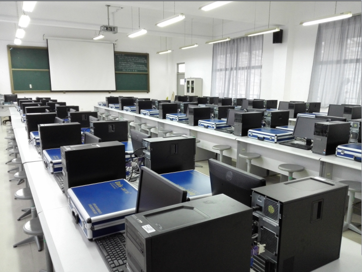 計算機(jī)組成原理實(shí)驗(yàn)室 煙臺大學(xué)工程實(shí)訓(xùn)中心網(wǎng)絡(luò)工程專業(yè)的核心實(shí)踐基地